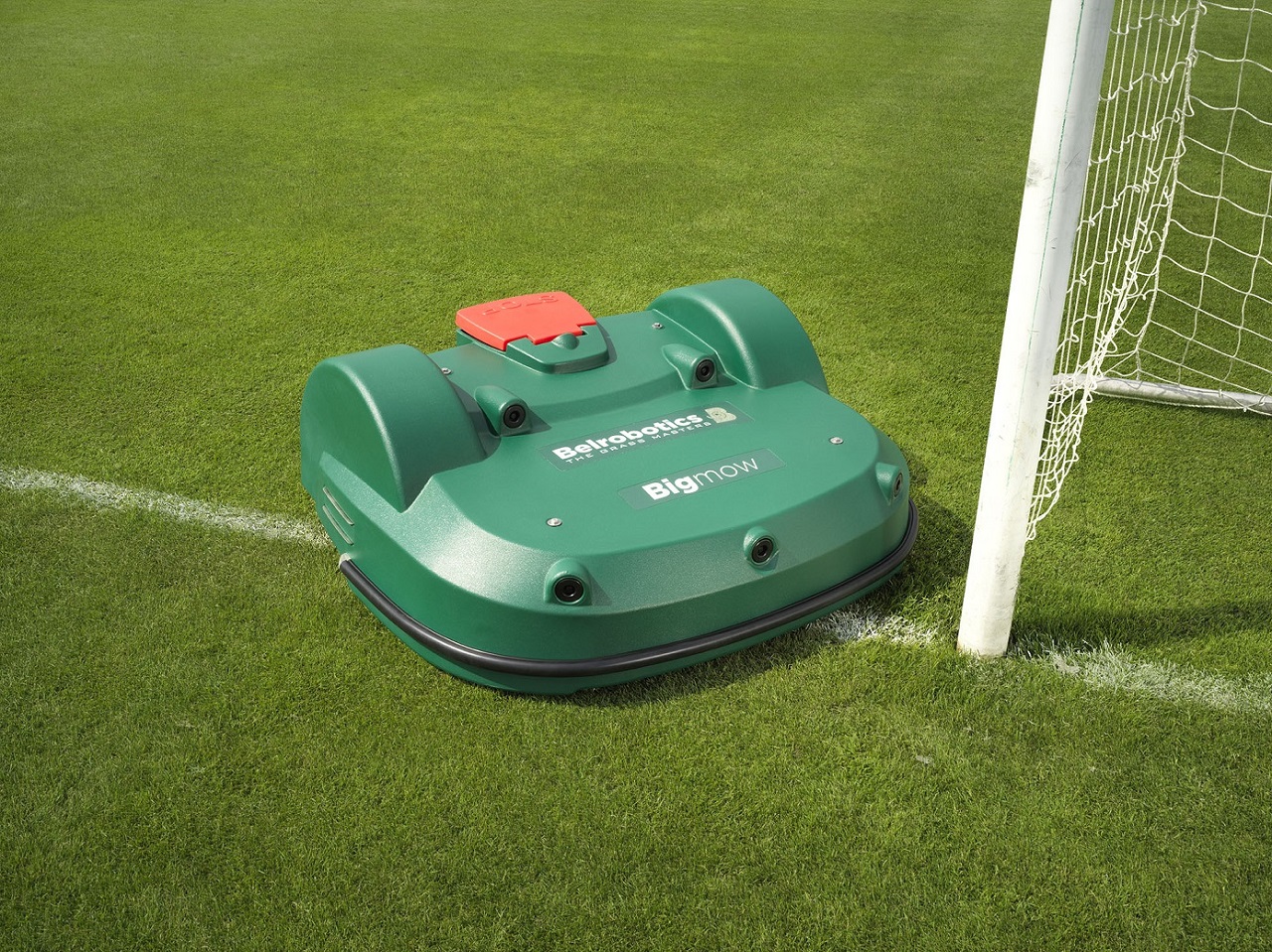 Robotická kosačka Belrobotics futbal