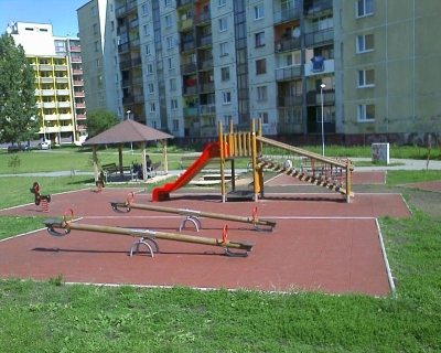 gumová dlažba pre detské ihrisko