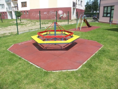 gumová dlažba na detské ihrisko v Starej Ľubovni