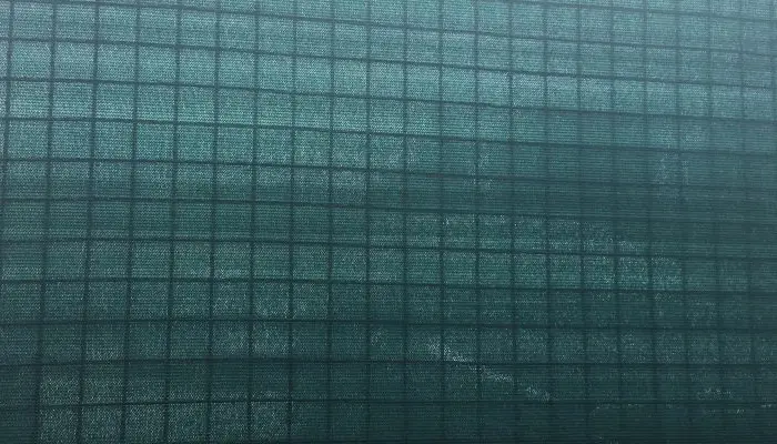 Tieniacia sieť 95% zelená detail