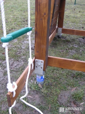 detská preliezka na zemných skrutkách