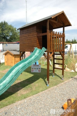 detské ihrisko na zemných skrutkách