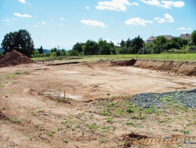 plocha pre osadenie zemných skrutiek