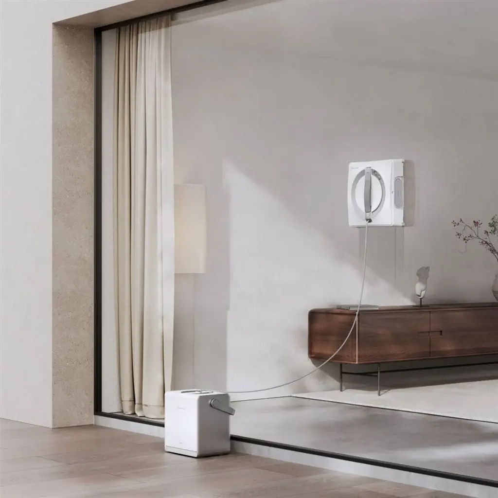 ECOVACS WINBOT MINI - tichá prevádzka