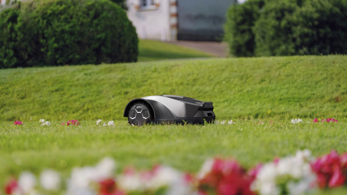 Robotická kosačka iGarden R35 do 800m²