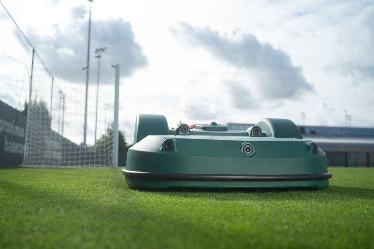Robotická kosačka Belrobotics Bigmow BM-2050 do 75 000m2
