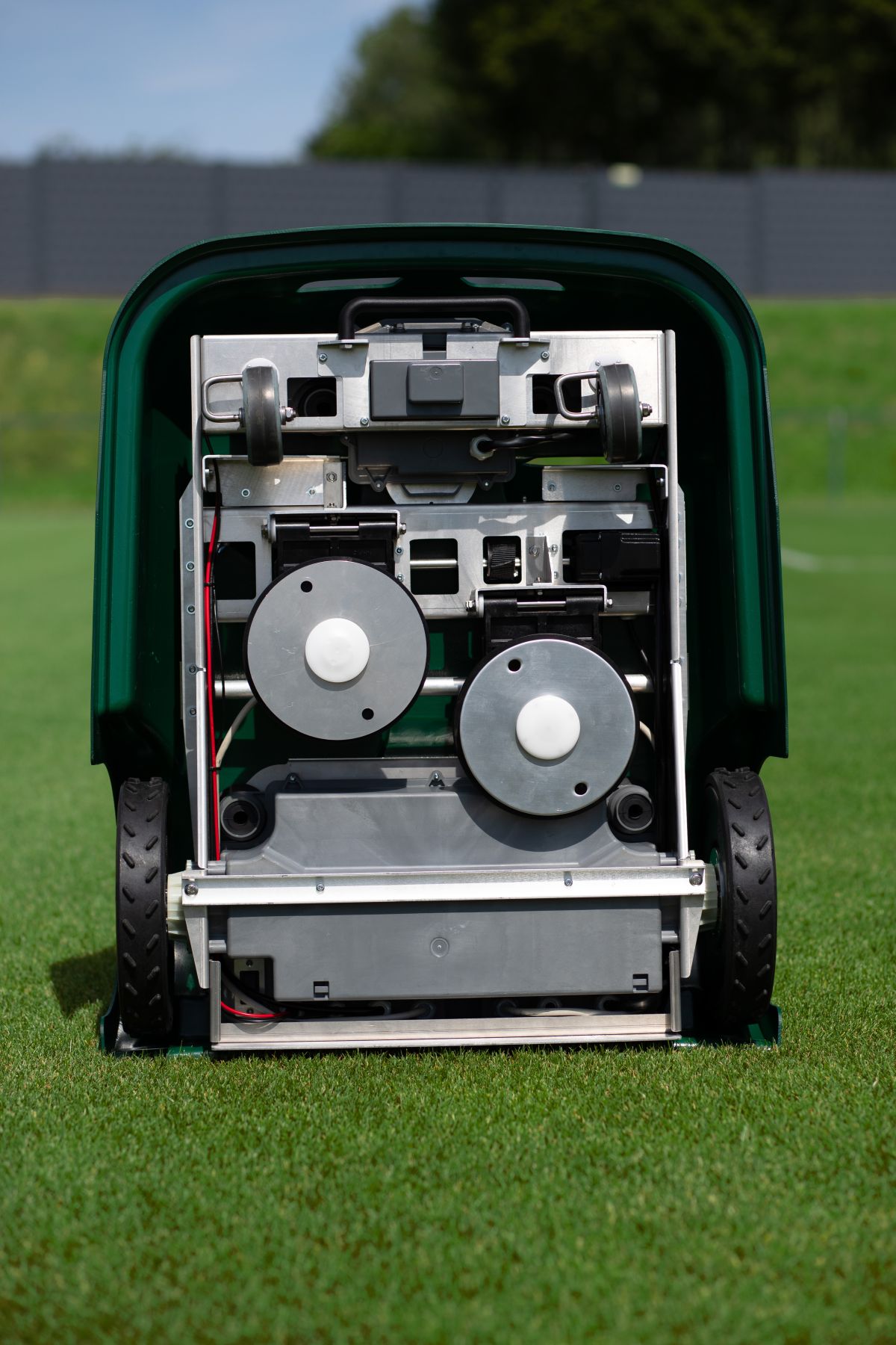 Robotická kosačka Belrobotics Bigmow BM-850 do 30 000m2