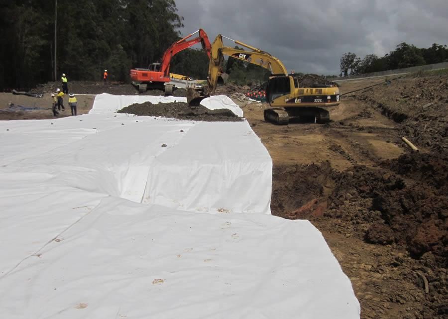 Netkaná geotextília biela 200g/m2 | 1,1x25m | 27,5m2