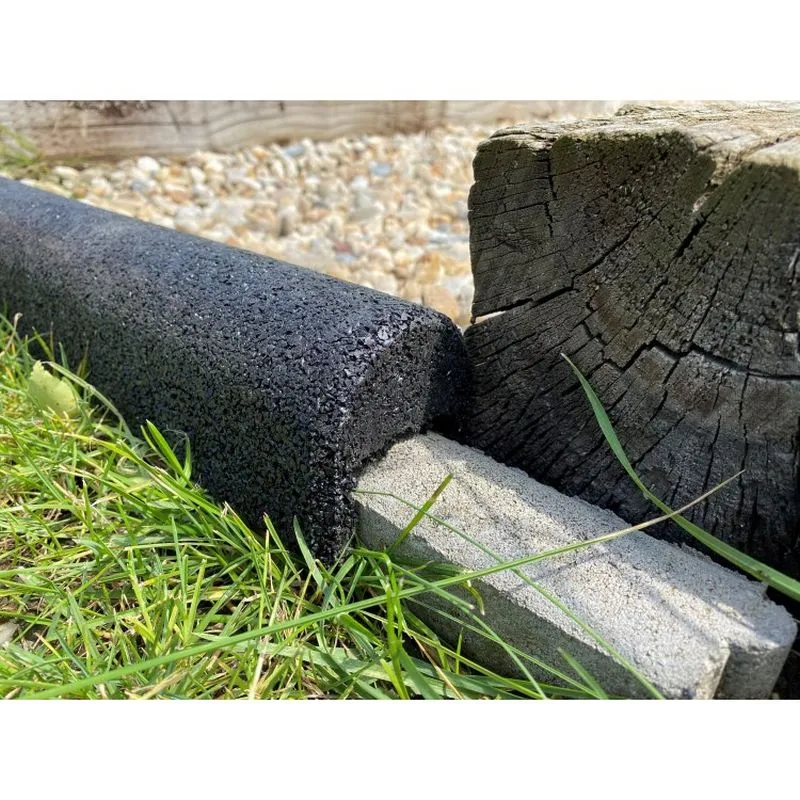 Gumový kryt obrubníka zelený