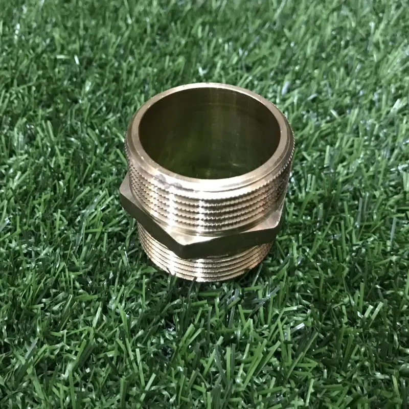 Mosadzná spojka 5/4" VOZ - 5/4" VOZ