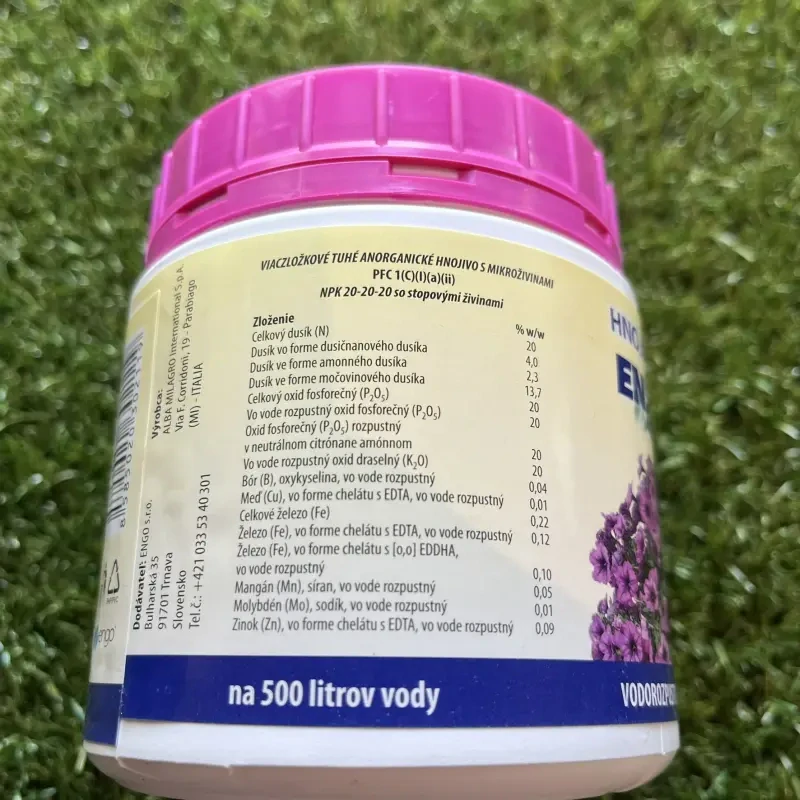 Hnojivo na previsnuté petúnie | NPK 20-20-20 | 0,5kg