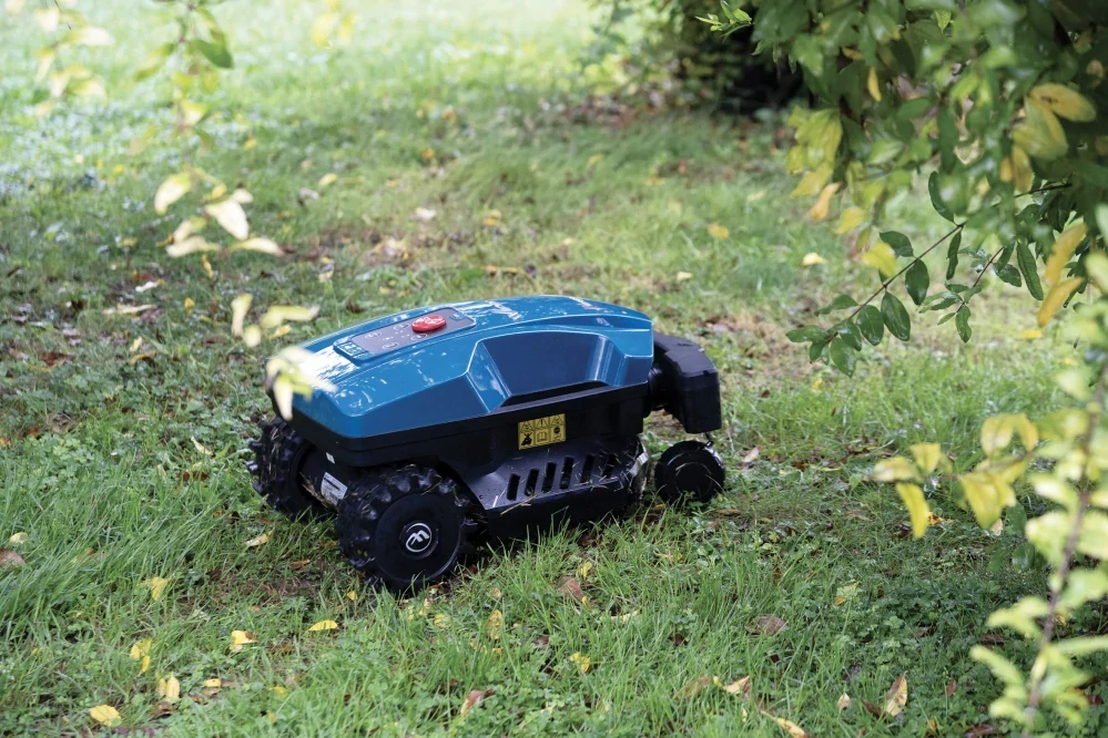 Robotická kosačka Wiper IL 29 H RTK do 4000m2