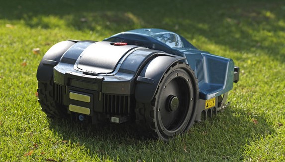 Profesionálna robotická kosačka Wiper Premium K XL RTK na veľké plochy