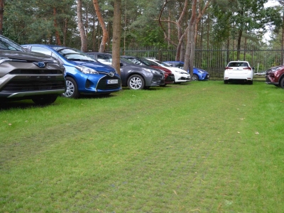 zelené parkovisko zatrávňovače